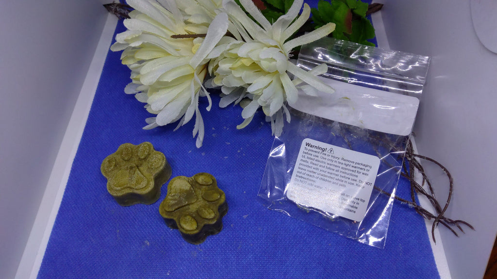 Paw Print Soy Wax Melts: Premade Options, Maine Made